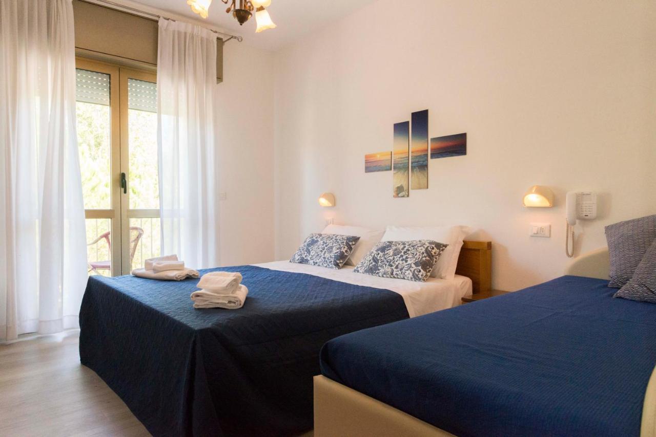 Infinity Hotel Cervia Exterior foto