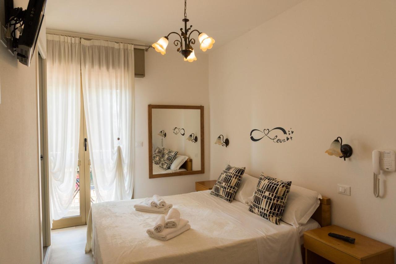 Infinity Hotel Cervia Exterior foto